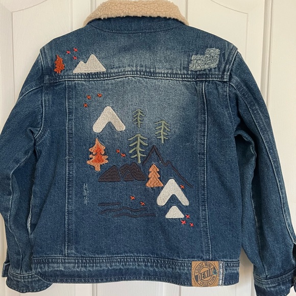 NWOT Jean jacket toddler with embroidery - Picture 2 of 10